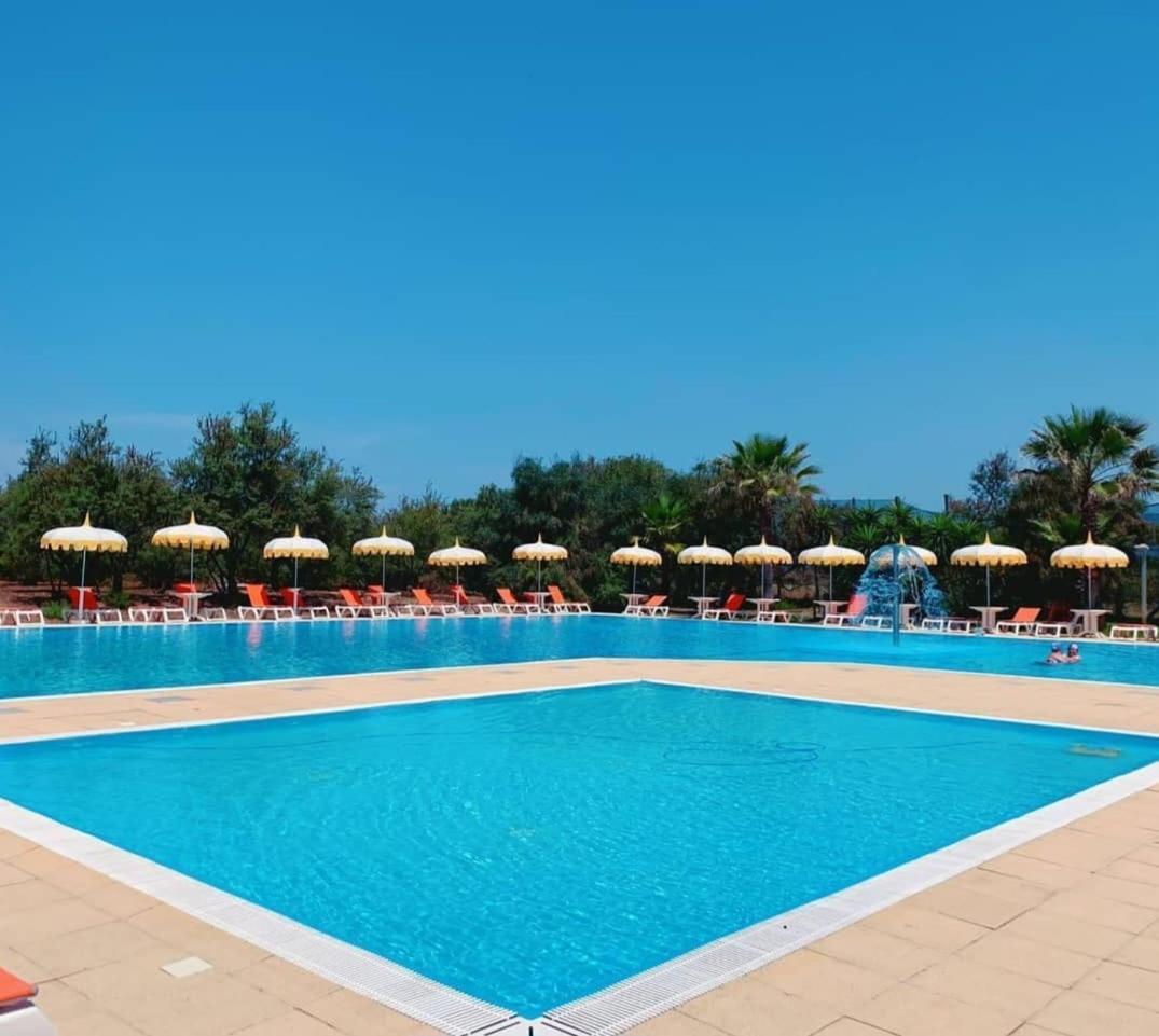 La Porta Del Sole Hotel & Village 圣费尔迪南多 外观 照片